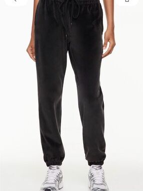 Aritzia TNA Montcalm Velour  Black Drawstring Jogger Pants.